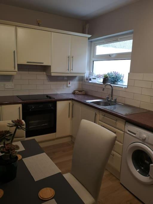 Gaeltacht Quarter Cosy Home Белфаст Екстер'єр фото