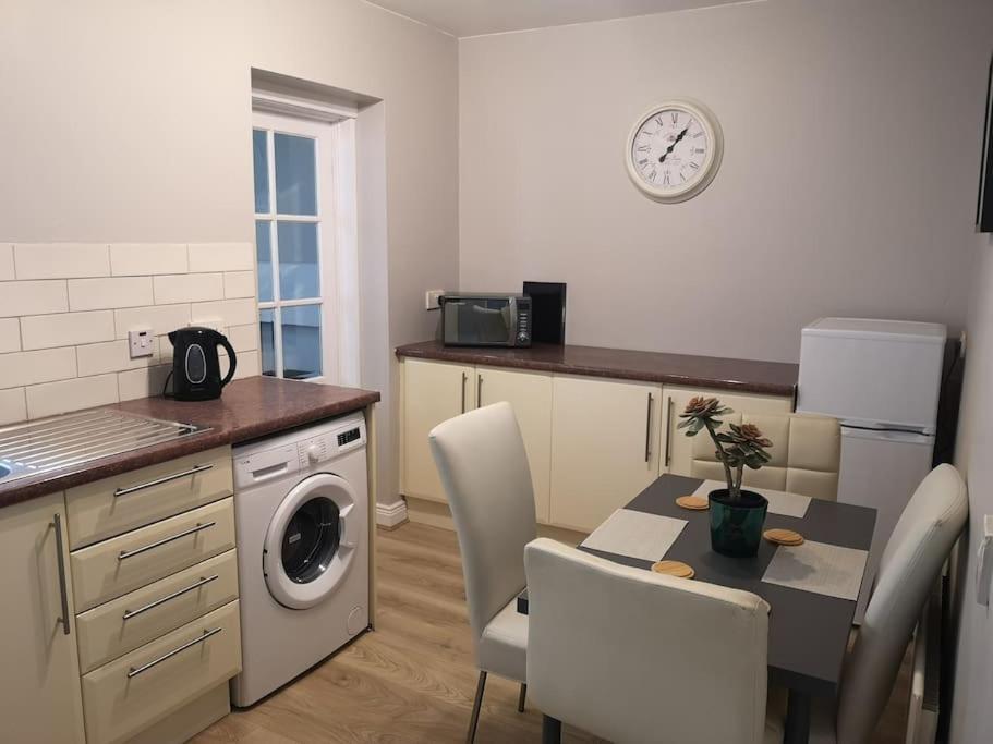 Gaeltacht Quarter Cosy Home Белфаст Екстер'єр фото